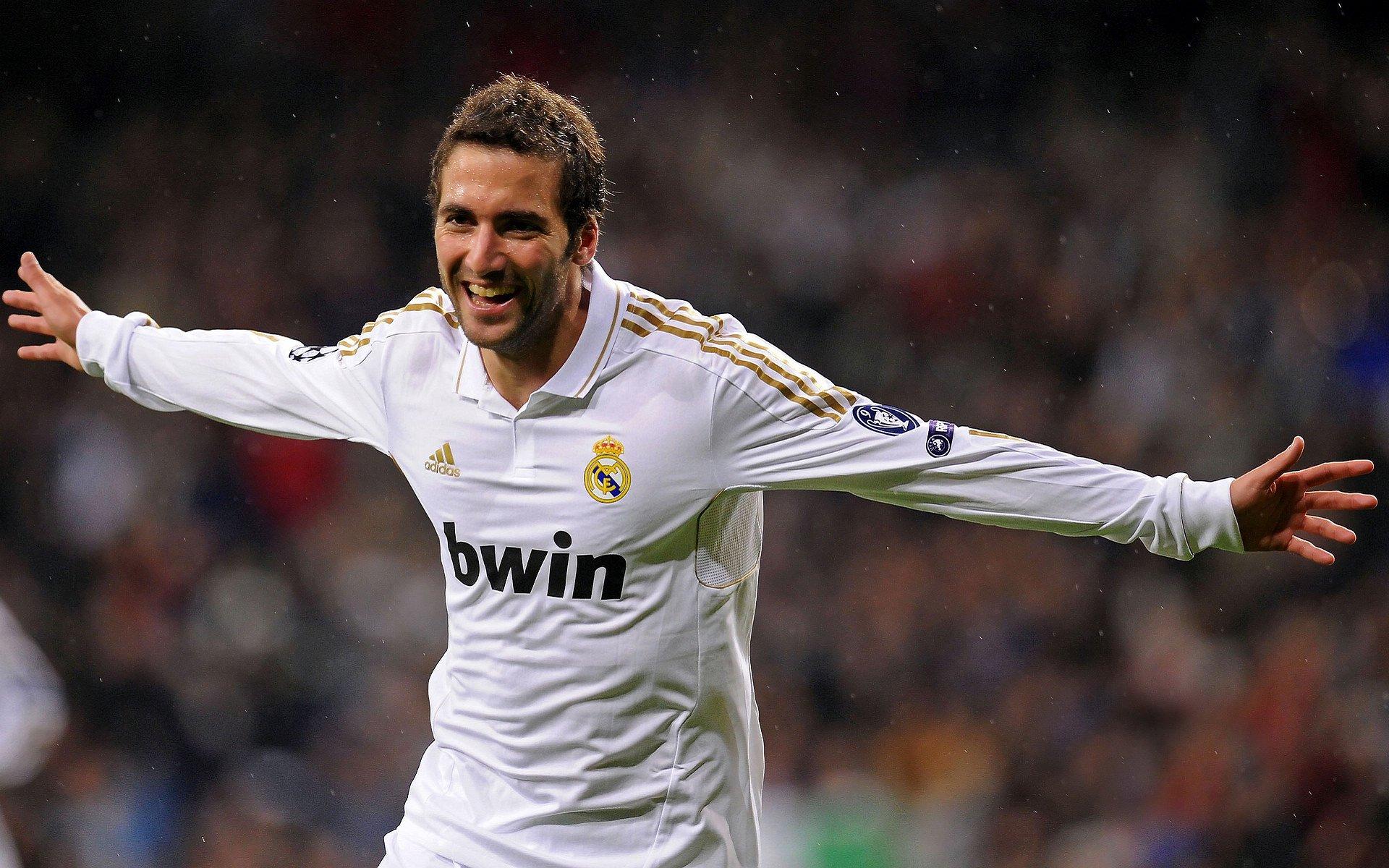 英超俱乐部增设伴侣关怀团队 助力球员家属适应英国生活提升场上表现